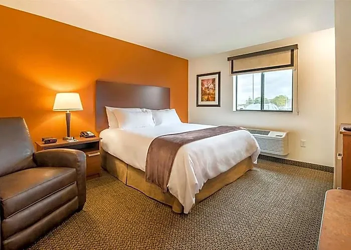 My Place Hotel-chicago West/north Aurora, Il Hotel